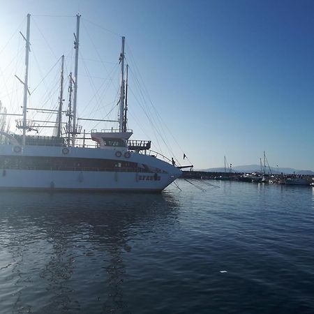 Samos Apart Pension Guzelcamlı Buitenkant foto
